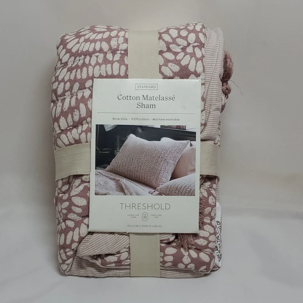 🎉$3 WITH PURCHASE🎉Threshold STD Boho Reversible Matelasse Swirl Quilted Sham - Picture 9 of 16